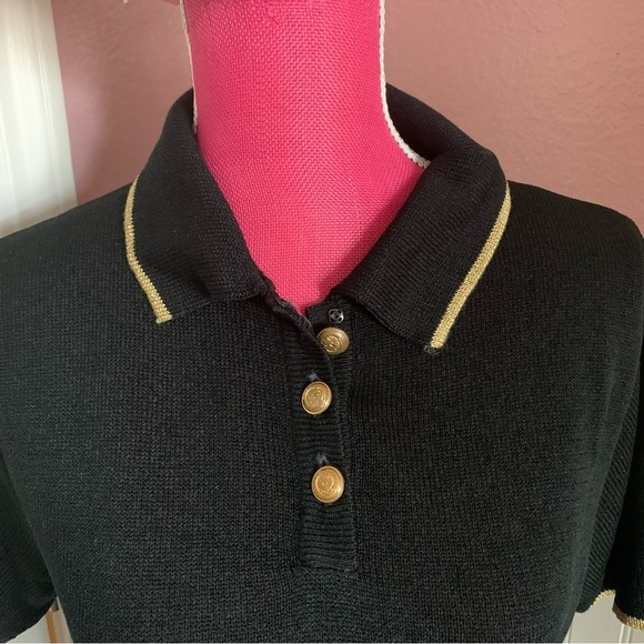 Vintage San Remo by Laura Knits Short Sleeved Collared Sweat with Gold Accents - Picture 2 of 9